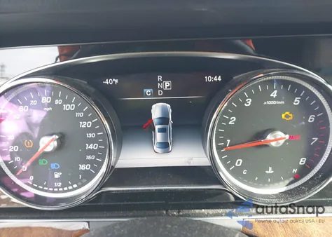 2017 Mercedes-Benz E 300 4Matic z USA, uszkodzony, nr VIN WDDZF4KB8HA060518